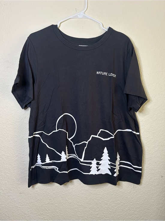 Old Navy Tops - Old‎ Navy Plus Size Nature Lover Graphic Tee Dark Gray White Short Sleeve XL